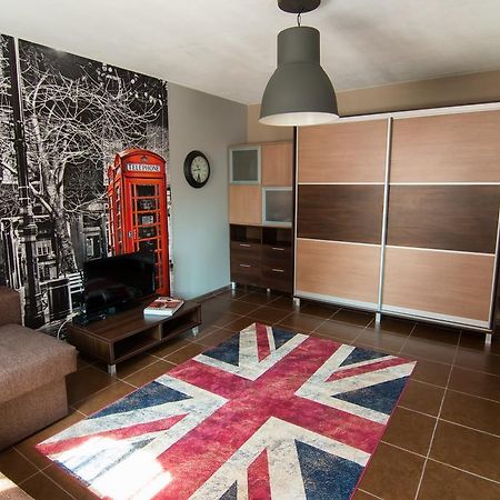 Dragomir Apartments Cherkasy Habitación foto
