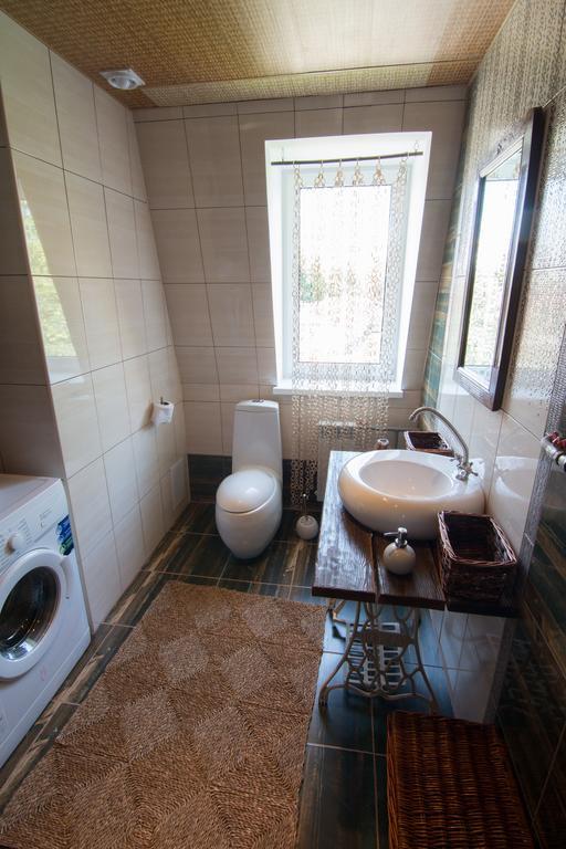 Dragomir Apartments Cherkasy Habitación foto